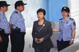 Gian lận bầu cử bà Park Geun Hye bị tuyên thêm 8 năm tù