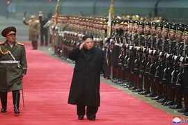 Hình ảnh đầu tiên Chủ tịch Kim Jong-un về đến Bình Nhưỡng