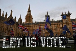 Brexit bế tắc, thủ đô London rơi vào "hỗn loạn"