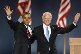 Loạt hình ấn tượng về tình bạn hiếm có của ông Obama - Joe Biden