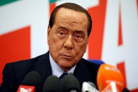 Cựu Thủ tướng Italy Berlusconi dương tính với virus corona