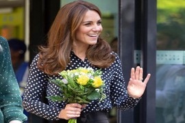 Công nương Kate Middleton mặc giản dị vẫn đẹp hút hồn