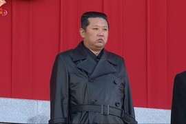 Ông Kim Jong-un xuất hiện với ngoại hình gầy đi rõ rệt