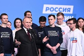 Tổng thống Putin phát biểu sau thắng cử, cảm ơn người dân Nga 