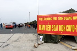 Tỉnh nào phải có xét nghiệm âm tính COVID-19 mới được “thông chốt“?