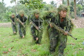 Tận mắt xem bộ đội đặc công khổ luyện "kungfu" 