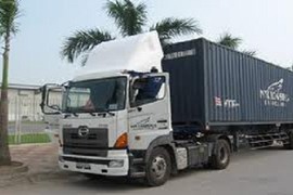 Thâm nhập thế giới đầy cám dỗ của hung thần container