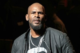 R. Kelly lộ băng sex lạm dụng tình dục thiếu nữ 14 tuổi