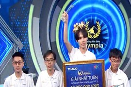 Nam sinh trường chuyên ngược dòng giành vòng nguyệt quế Olympia