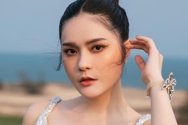 Đoàn Di Băng mua ô tô làm xe hoa cho vú em, chịu chi gây sốc