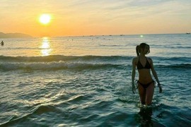 Loạt ảnh bikini gợi cảm của hot girl đội tuyển nữ Việt Nam