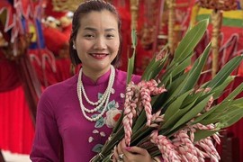 Loại hoa lạ nhìn như bông lúa “siêu to khổng lồ”