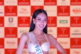 Thanh Thủy diện bikini gợi cảm ở bán kết Miss International 2024