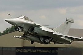 Pháp sẵn sàng cho Malaysia vay tiền mua tiêm kích Rafale