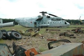 Hoảng hốt hàng trăm xe bọc thép, máy bay biến mất khỏi Chernobyl