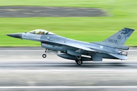 F-16 Đài Loan mất tích bí ẩn: Bị bắn hạ hay đâm xuống biến?