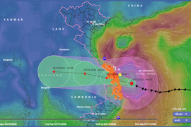 Bão số 9 áp sát đất liền, mưa lớn gió mạnh đến tối nay