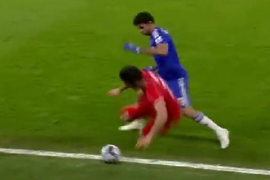 Những tình huống chơi xấu của Diego Costa trong trận với Liverpool