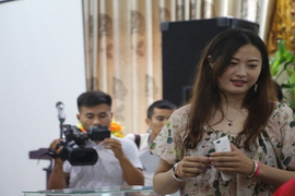 Mỹ nhân bóng chuyền khoe giọng hát tại VTV Cup 2015