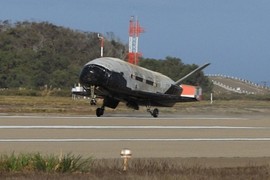 SpaceX sẽ lần đầu phóng tàu vũ trụ bí ẩn X-37B