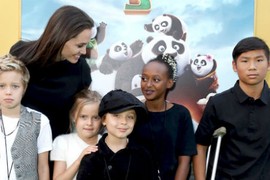 Angelina Jolie từng không có ý định làm mẹ