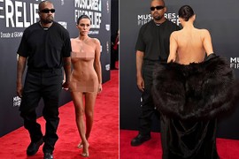 Vợ Kanye West "khỏa thân" trên thảm đỏ Grammy Awards 2025