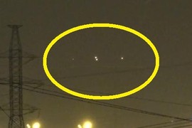 Xôn xao UFO lơ lửng trên bầu trời nước Nga