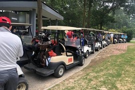 “Tắc đường” tại sân golf Đại Lải, Tam Đảo do quá đông khách đến chơi