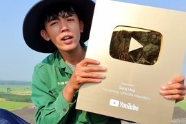 Sau scandal, Youtuber nghèo nhất Việt Nam hứa không làm clip trong rừng