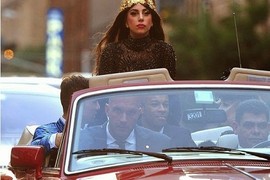 Lady Gaga bán siêu xe Rolls Royce Corniche chỉ 600 triệu đồng