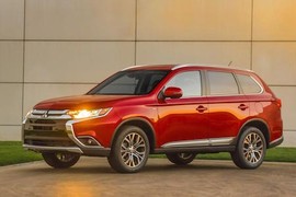 Mitsubishi Outlander thay đổi hay là chết