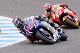 MotoGP 2015: Lorenzo mừng sinh nhật bằng chiến thắng