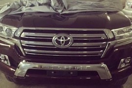 Toyota Land Cruiser 2016 tiếp tục lộ loạt hình mới