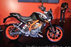 Soi chi tiết KTM Duke và RC 250 vừa ra mắt tại Indonesia