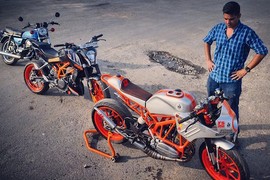 Ngắm Yamaha 2 kỳ “hàng nát” lên đời KTM Duke cực chất