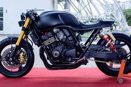 Bản độ Honda CB400 streetfighter cực “ngầu” của biker Việt