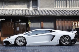 Siêu xe Lamborghini Aventador độ bodykit “siêu khủng” 