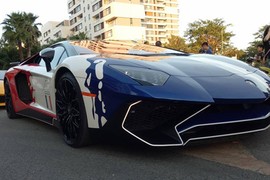 Siêu xe Aventador SV 32 tỷ màu độc của Minh Nhựa