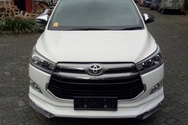 Toyota Innova "siêu ngầu" nhờ gói độ bodykit siêu rẻ 