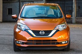 Nissan ra mắt Versa Note 2018 "chốt giá" 350 triệu đồng