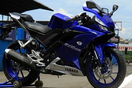 Yamaha R15 V3.0 2017 "chốt giá" 90 triệu tại Việt Nam?