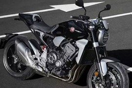 Chi tiết môtô Honda CB1000R 2018 thế hệ mới 