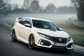 Honda Civic Type R giá 1,73 tỷ mạnh ngang siêu xe