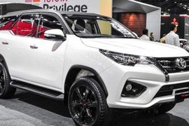 Toyota Fortuner TRD Sportivo 2017 "chốt giá" từ 1,15 tỷ 