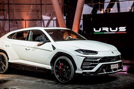 Siêu SUV Lamborghini Urus "chốt giá" hơn 10 tỷ tại Châu Á 