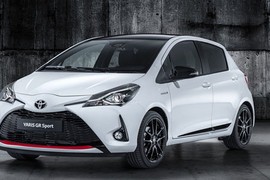 Soi chi tiết hai mẫu xe Yaris mới nhất của hãng Toyota 