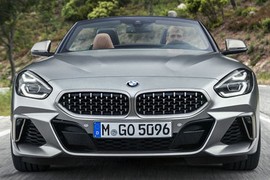 Soi chi tiết các biến thể của BMW Z4 Roadster 2019 