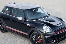 Xe Mini John Cooper Works Knights sắp ra mắt có gì?