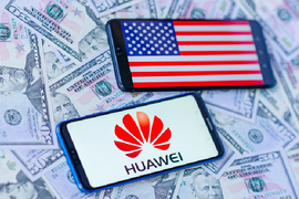 Thông báo mới của Tổng thống Trump có giúp Huawei thoát nạn?