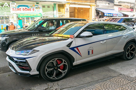 "Soi" Lamborghini Urus 23 tỷ độ Mansory của đại gia Minh Nhựa